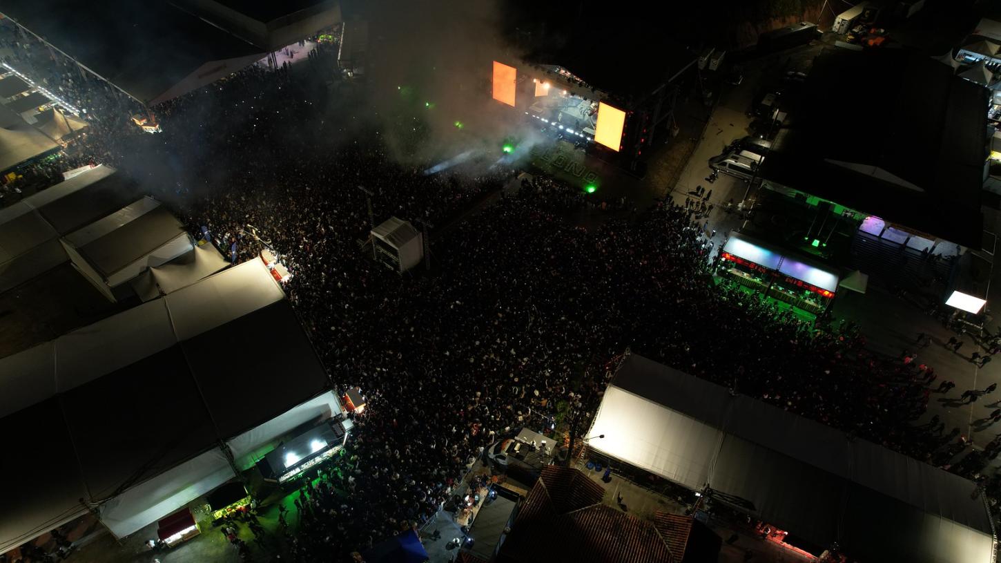 Zezé di Camargo leva 65 mil pessoas à 40ª Festa Nacional do Colono no Sábado 