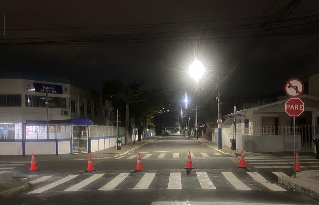 BC Trânsito implanta nova sinalização viária em ruas que receberam requalificação asfáltica