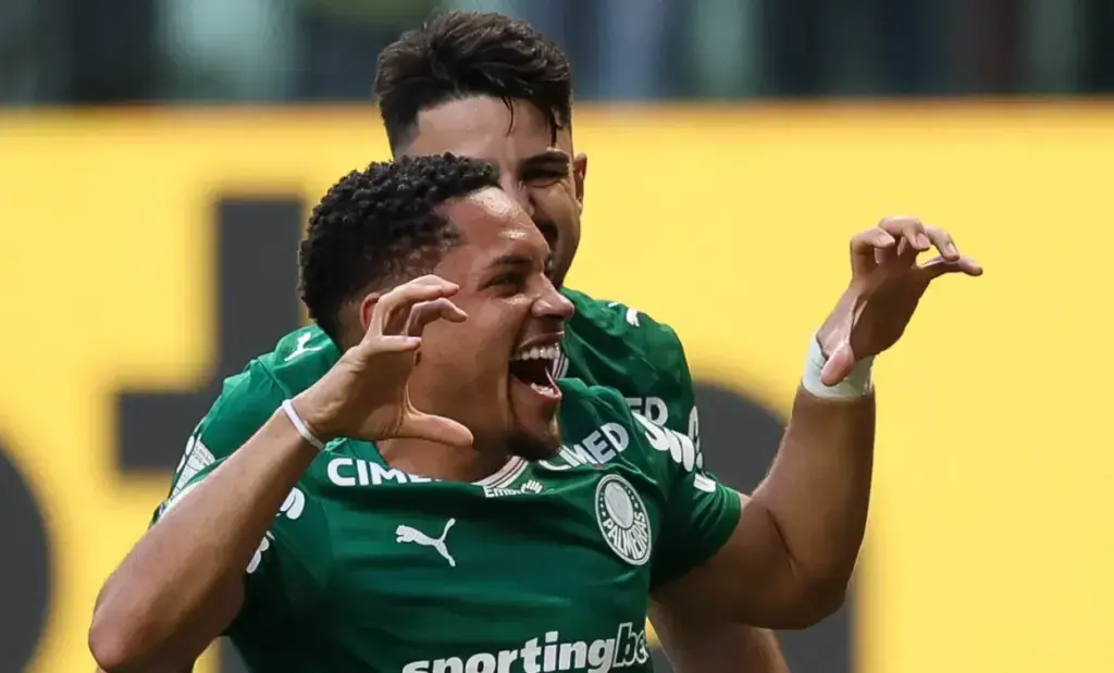 Brasileirão: Palmeiras dispara, Corinthians e São Paulo perdem e Bahia leva clássico - Confira os jogos de domingo