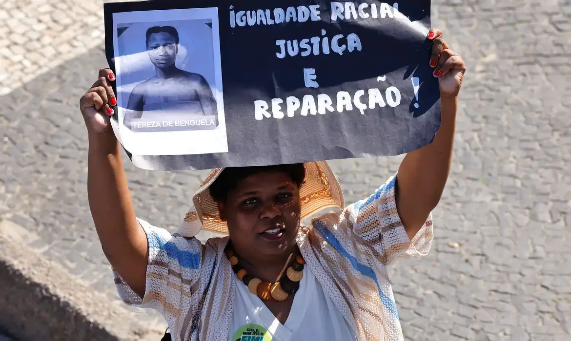 Candidaturas negras avançam e se aproximam de perfil racial do país