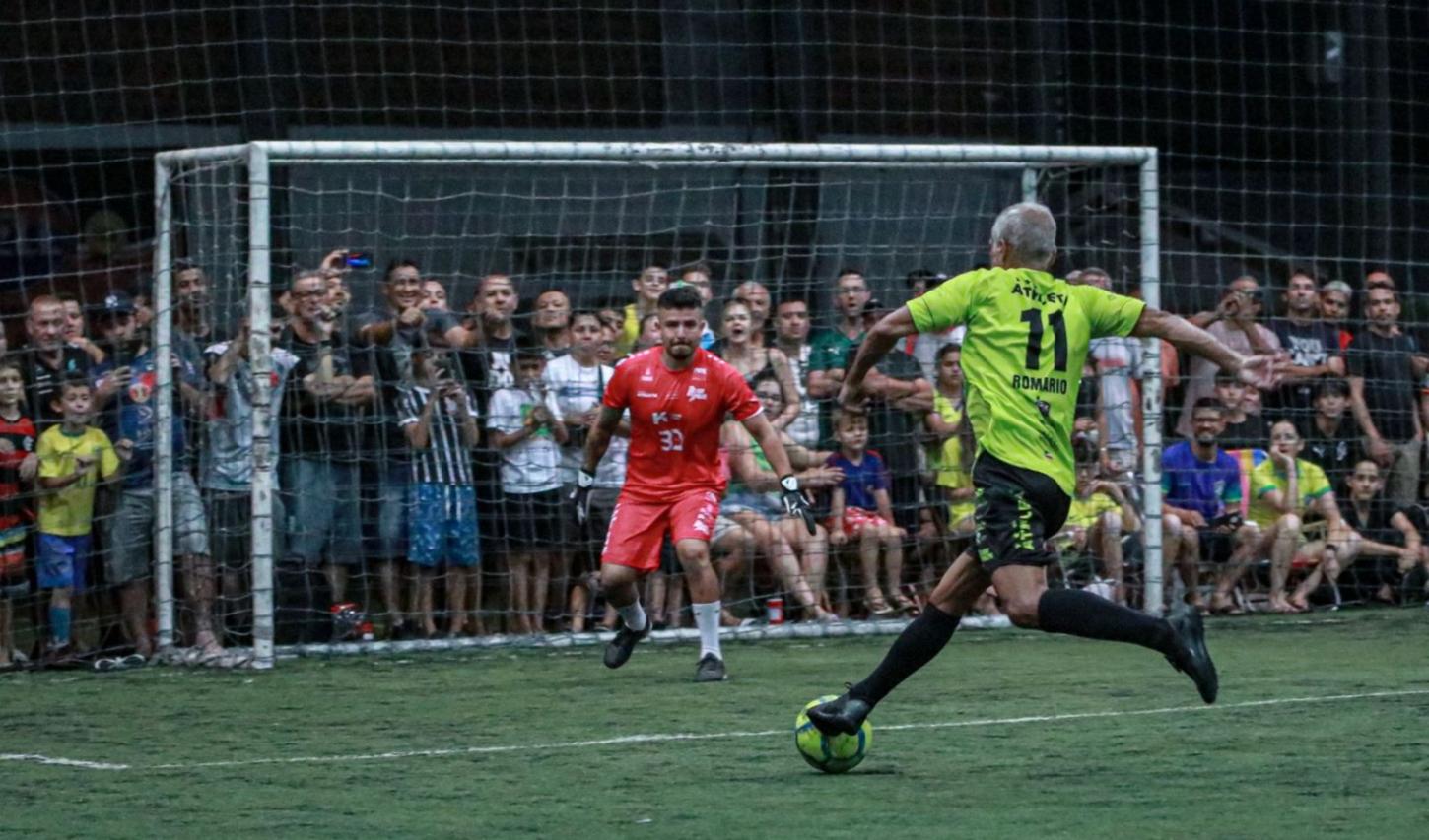 Celd Praça de Esportes celebra 20 anos com jogo entre craques do futebol e festa em Balneário Camboriú