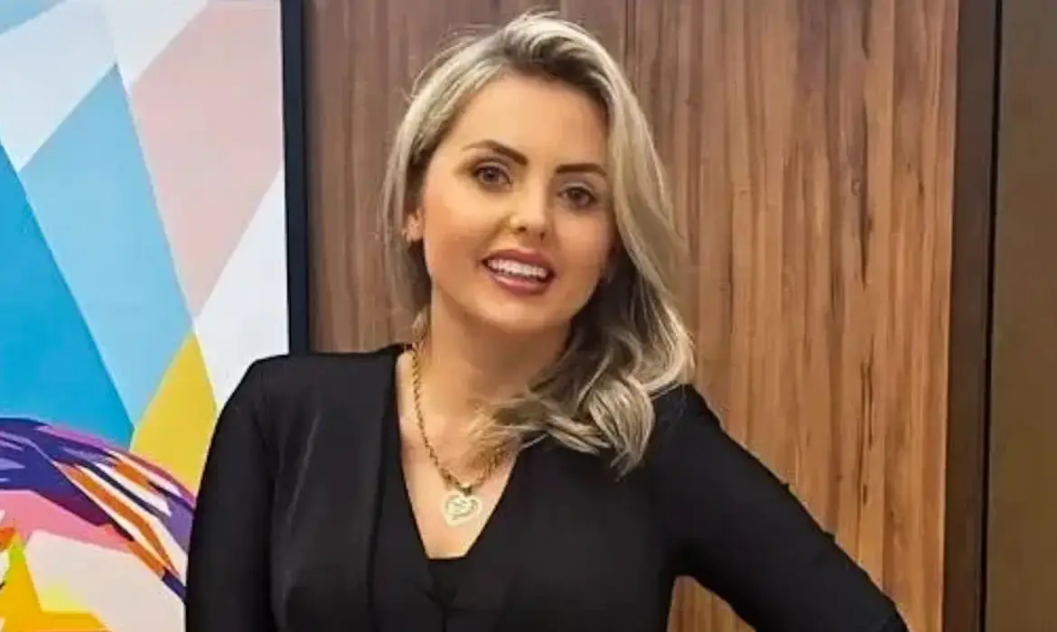 Clariana Barão é a candidata do Democracia Cristã à Presidência 