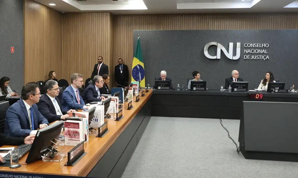 Conselho Nacional de Justiça afasta ex-juíza da Lava Jato por dois anos