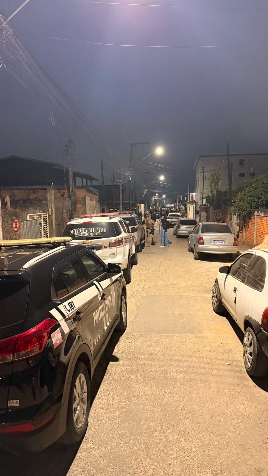 Dois homens armados morrem em confronto com a Polícia Militar em Itajaí