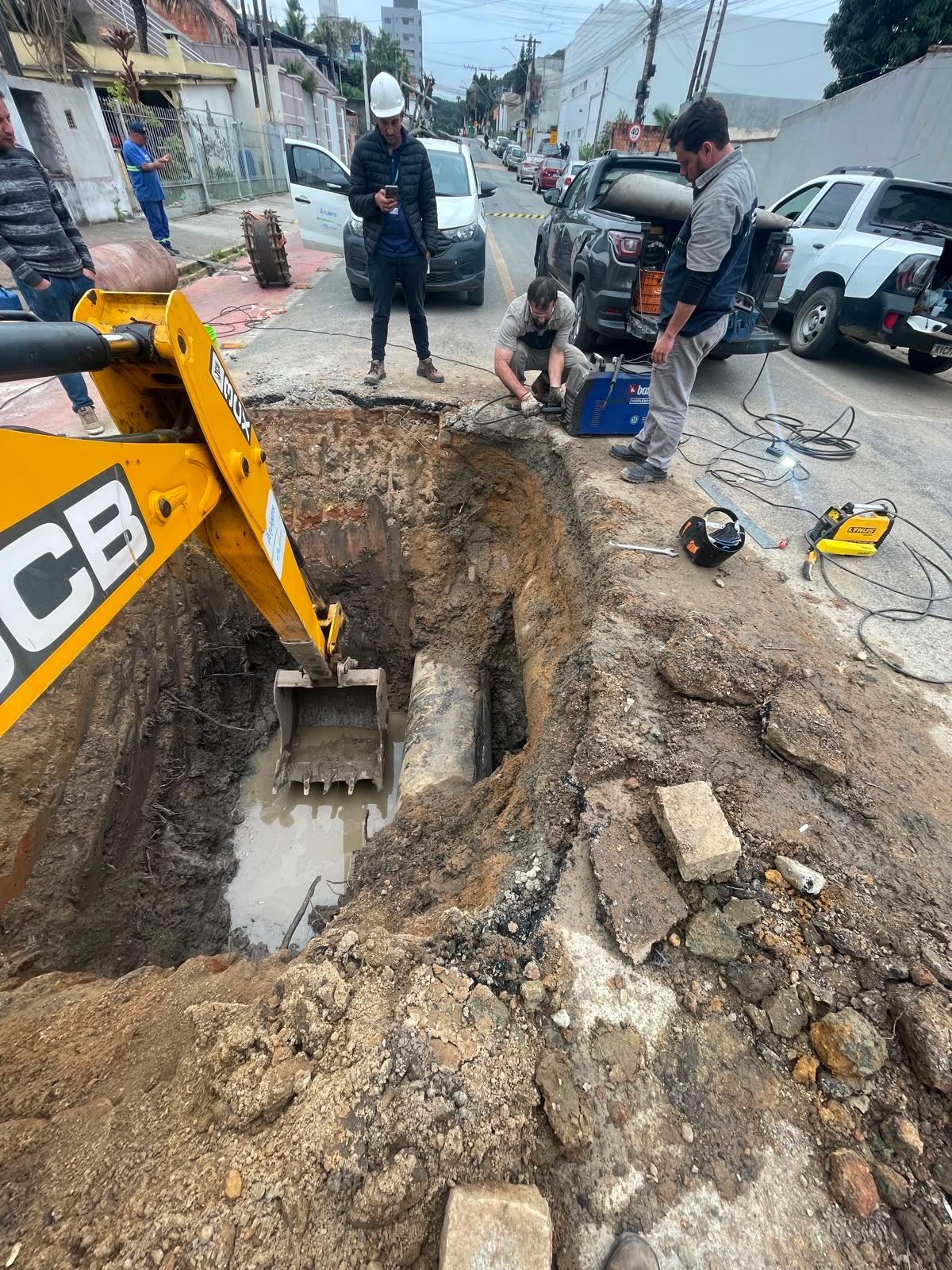 Emasa conclui reparo em adutora