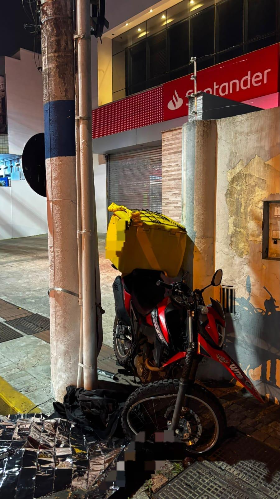 Entregador de mercadorias morre em acidente na madrugada desta quinta-feira