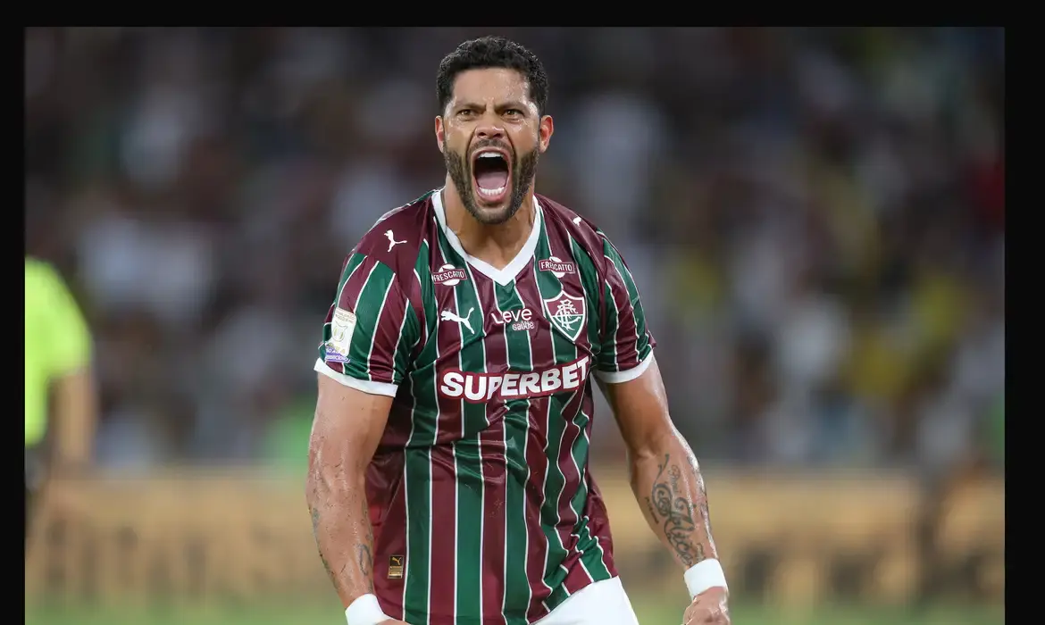 Fluminense vira sobre o Remo e se mantém firme no G-4 do Brasileirão