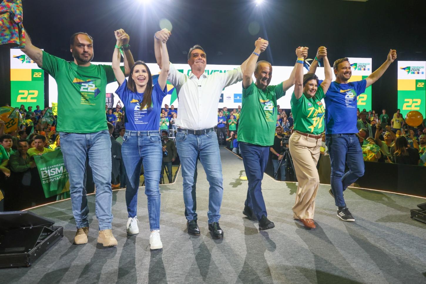 Jorginho Mello é confirmado candidato à reeleição e oficializa a maior aliança política de Santa Catarina