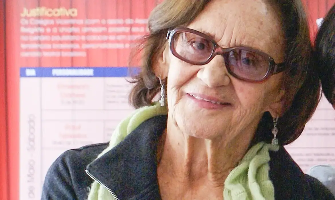Morre atriz Laura Cardoso aos 98 anos, em São Paulo