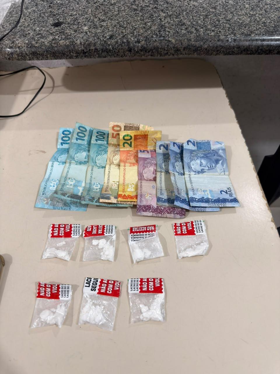 Polícia Militar prende suspeito por tráfico de drogas em Itapema 