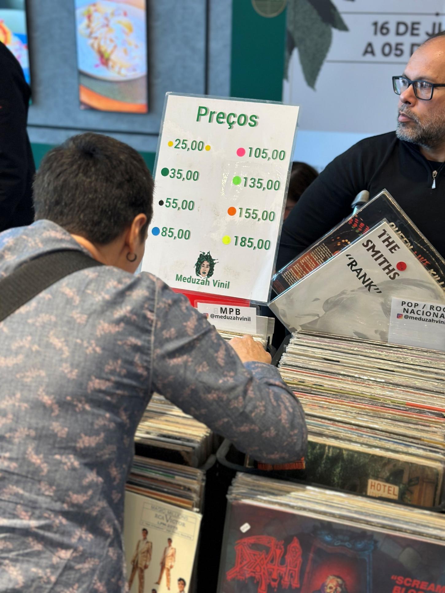Feira de Vinil