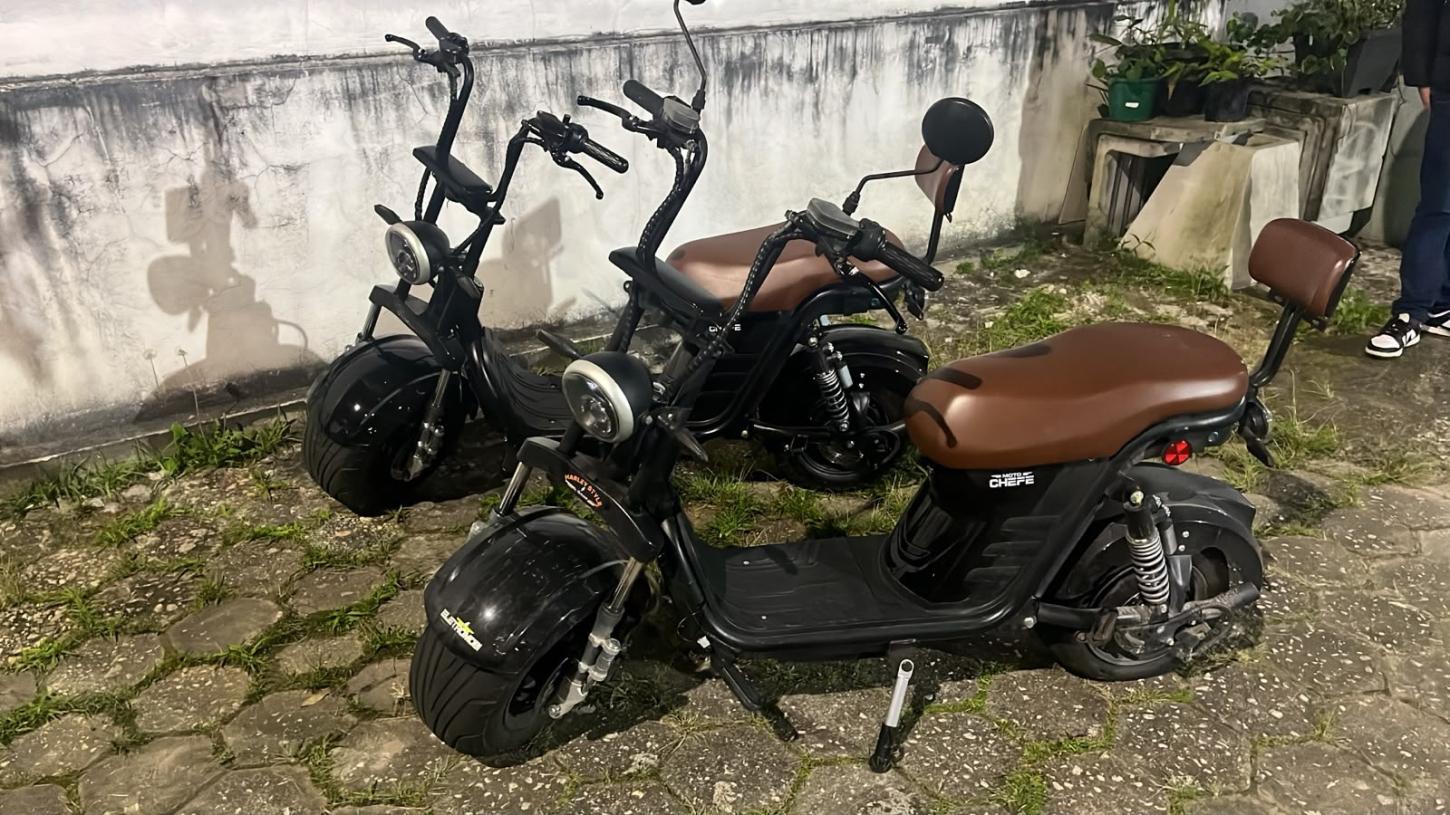 Guarda Municipal de Balneário Camboriú apreende adolescentes e recupera autopropelidos furtados