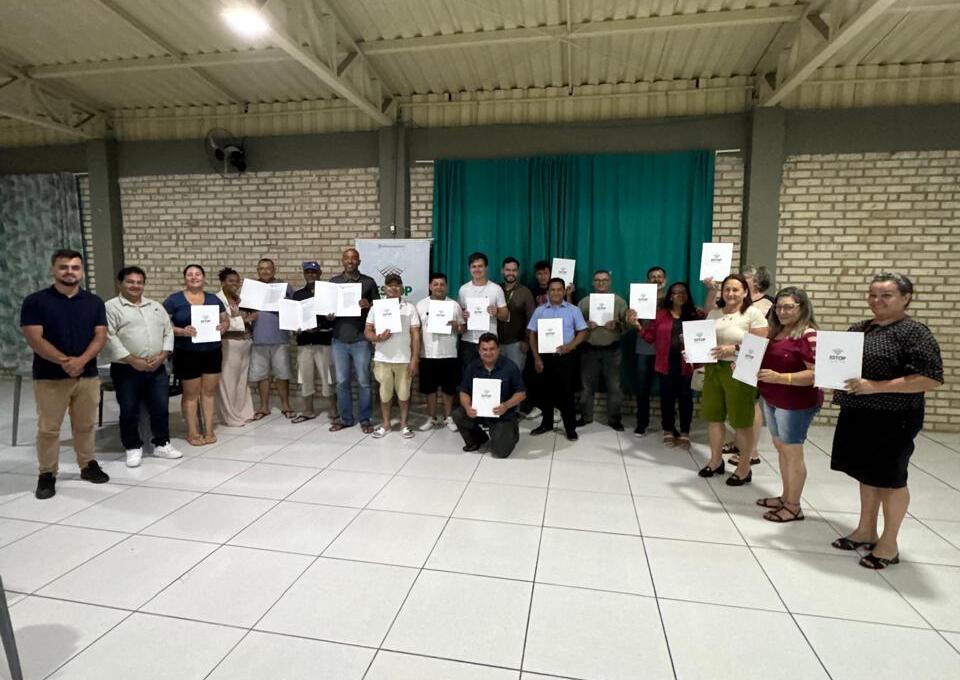 Prefeitura de Balneário Camboriú entrega 145 matrículas de regularização fundiária nos últimos nove meses