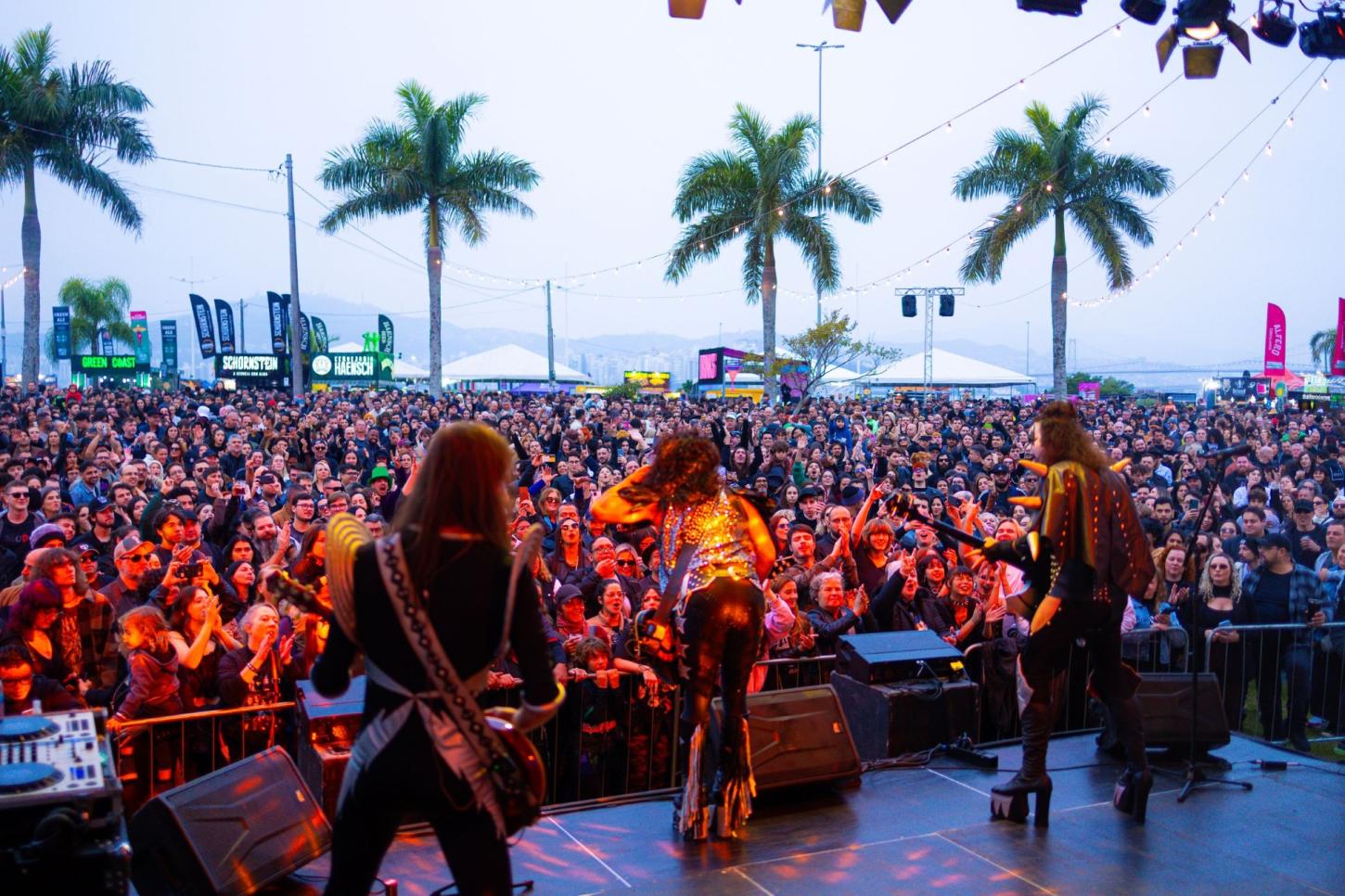 Rock nacional e internacional tomam conta do palco do Rock Legends Itajaí neste final de semana