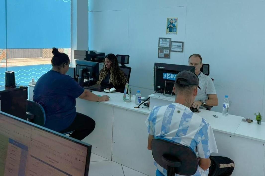 SIME de Balneário Camboriú abre a semana com mais de 200 vagas de emprego - Metade das ofertas de trabalho não exige experiência anterior
