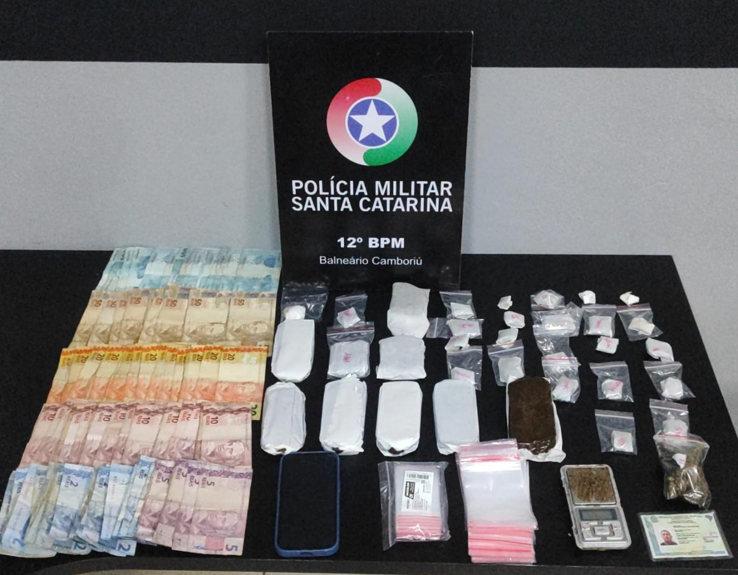 12º Batalhão prende homem por tráfico e apreende quase um quilo de 