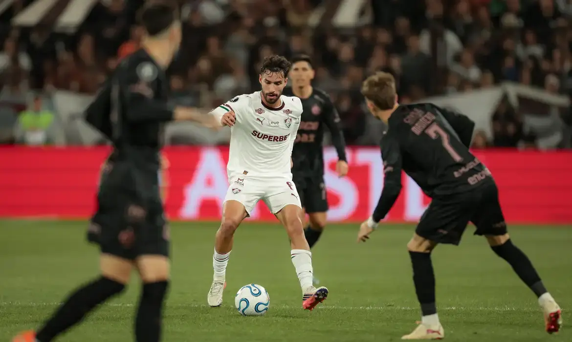 Ancelotti convoca Martinelli, do Fluminense, para amistosos na Ásia