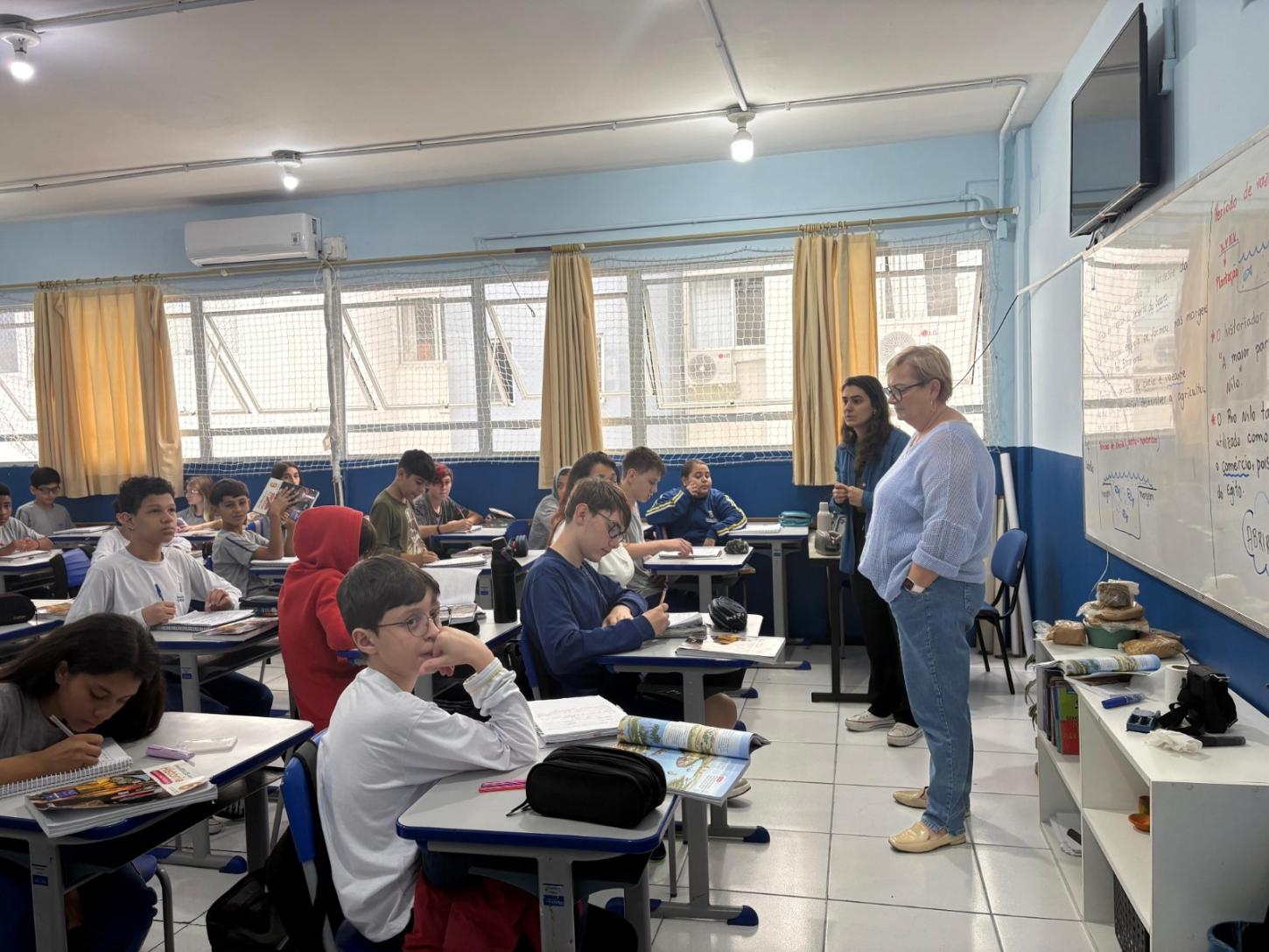 Balneário Camboriú - Gabinete da Seduc é implantado temporariamente no CEM Vereador Santa