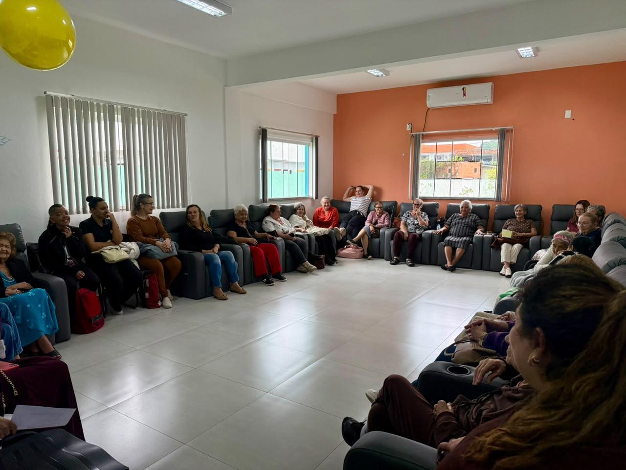 Camboriú realiza as Olimpíadas da Pessoa Idosa com atividades esportivas, dança e integração