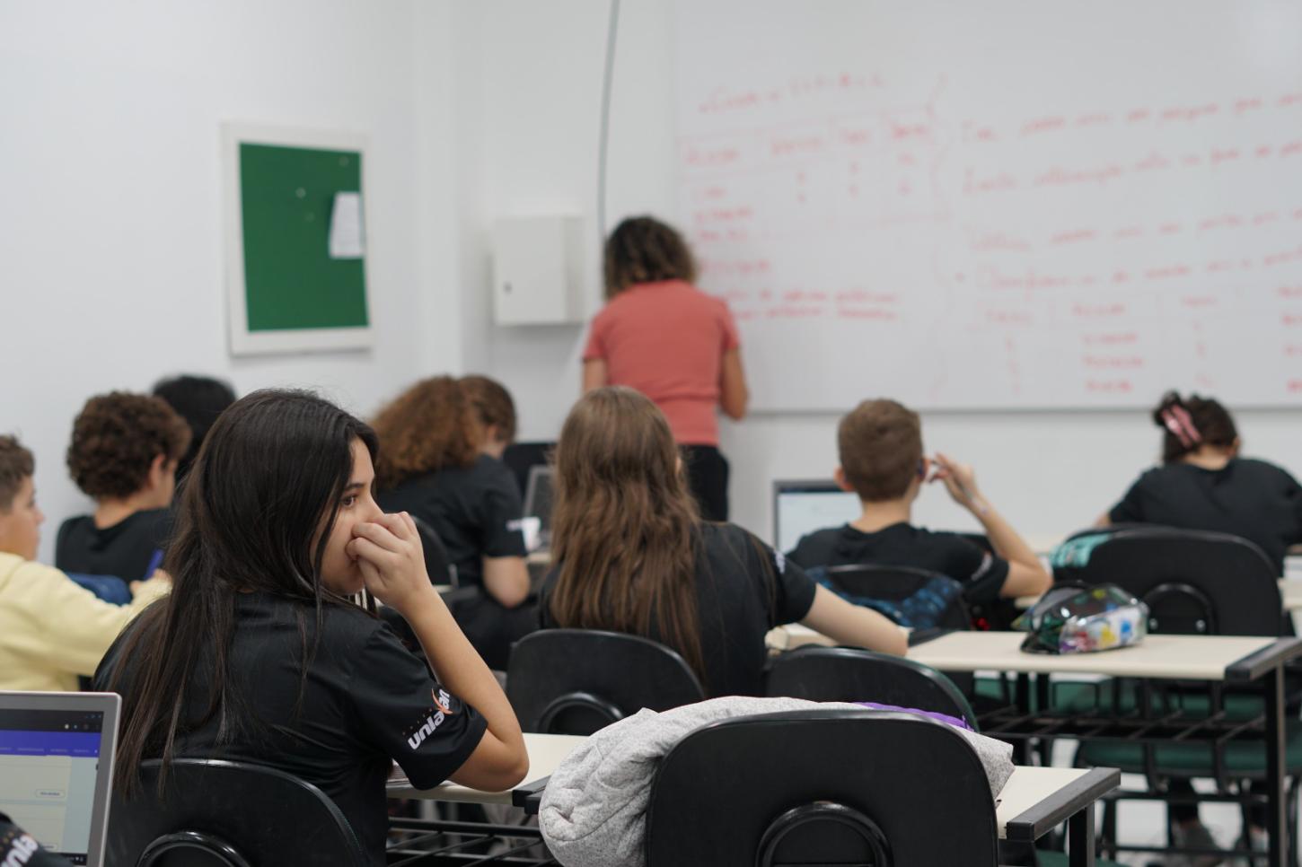 Colégio Uniavan abre Concurso de Bolsas de até 100% para Ensino Fundamental e Médio
