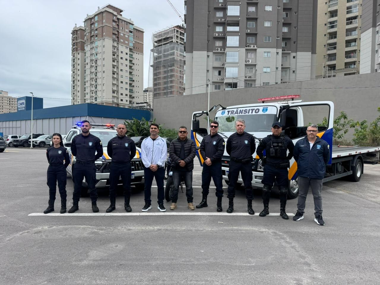 Detrami recebe guincho próprio e veículo 4x4 para reforçar atendimento no trânsito