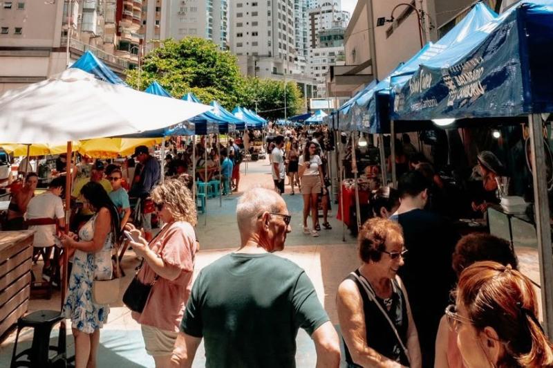 Fundação Cultural de Balneário Camboriú abre inscrições para a Feira de Verão 2026/2027