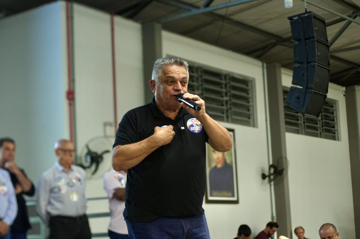 João propõe mutirão para atender os 116 mil pacientes que aguardam por cirurgia em Santa Catarina