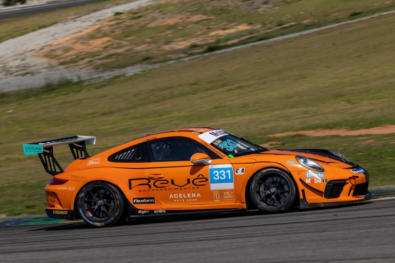 Neto Heil vence em Interlagos e volta à disputa pelo título da Porsche Cup