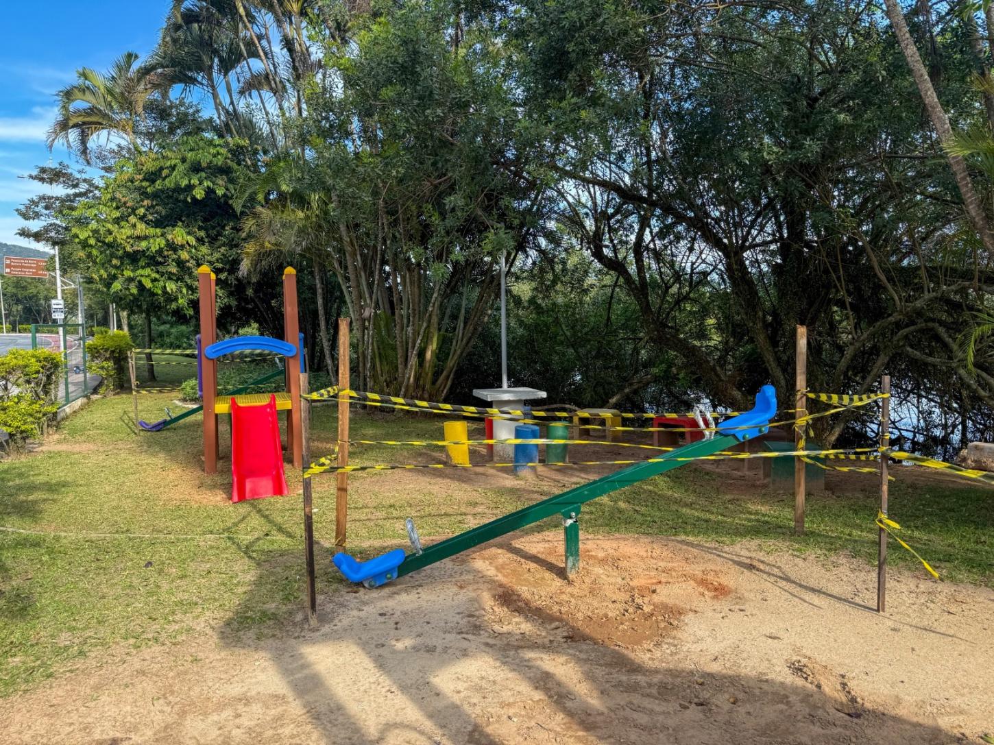 Parquinhos infantis da Avenida Normando Tedesco são modernizados