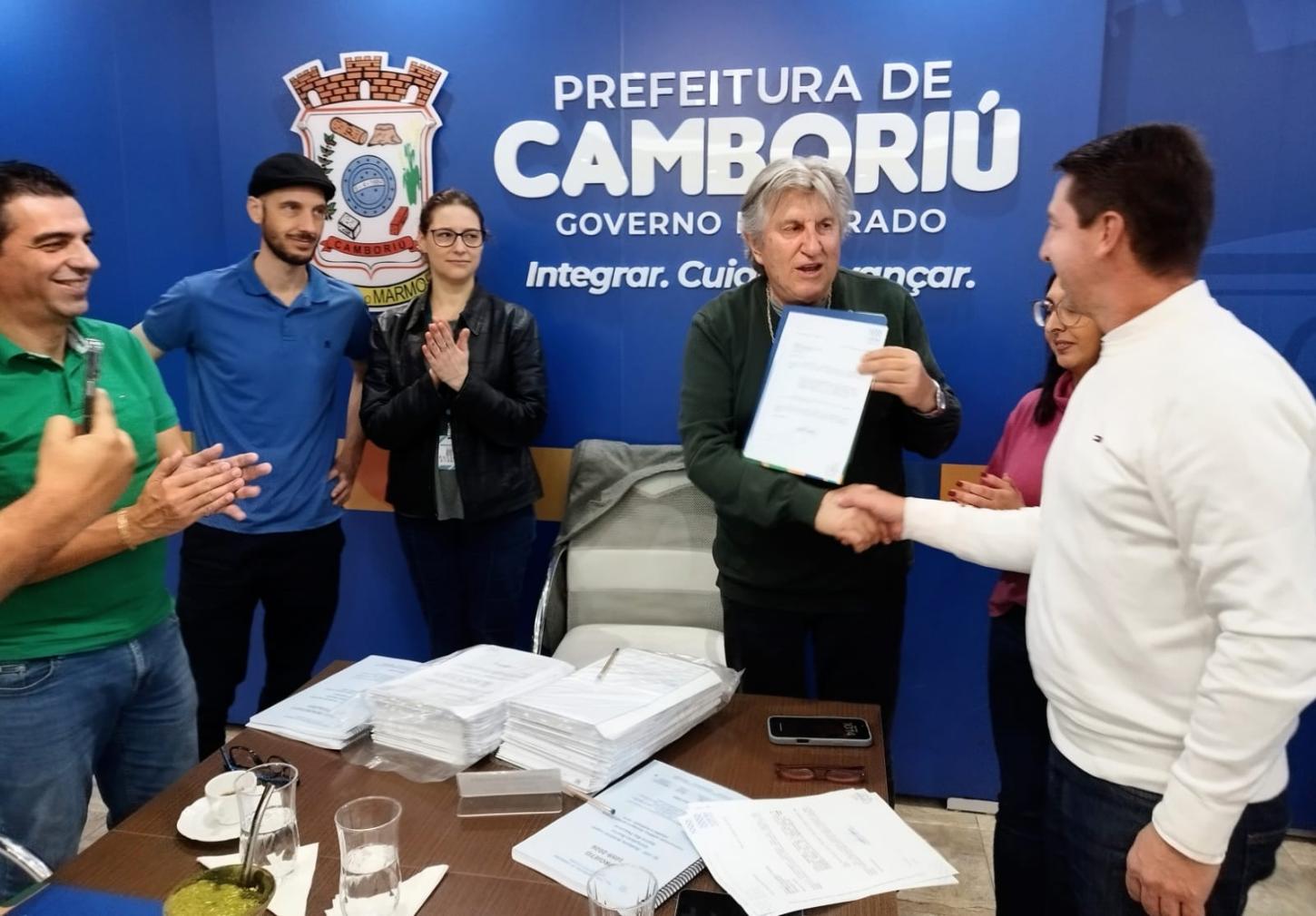 Camboriú recebe projeto para duplicação da SC-102