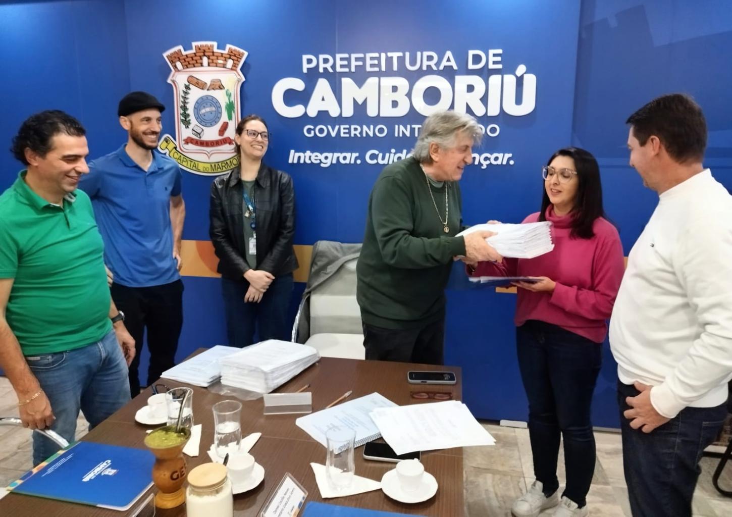 Camboriú recebe projeto para duplicação da SC-102