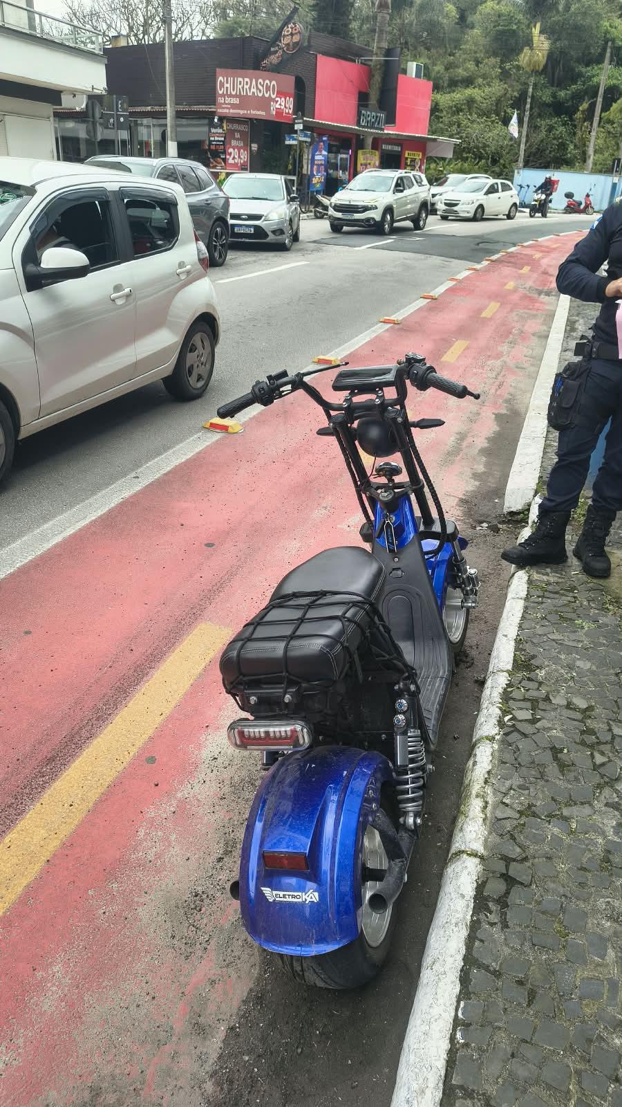 Autopropelido desbloqueado é apreendido pelos Agentes de Trânsito após fuga