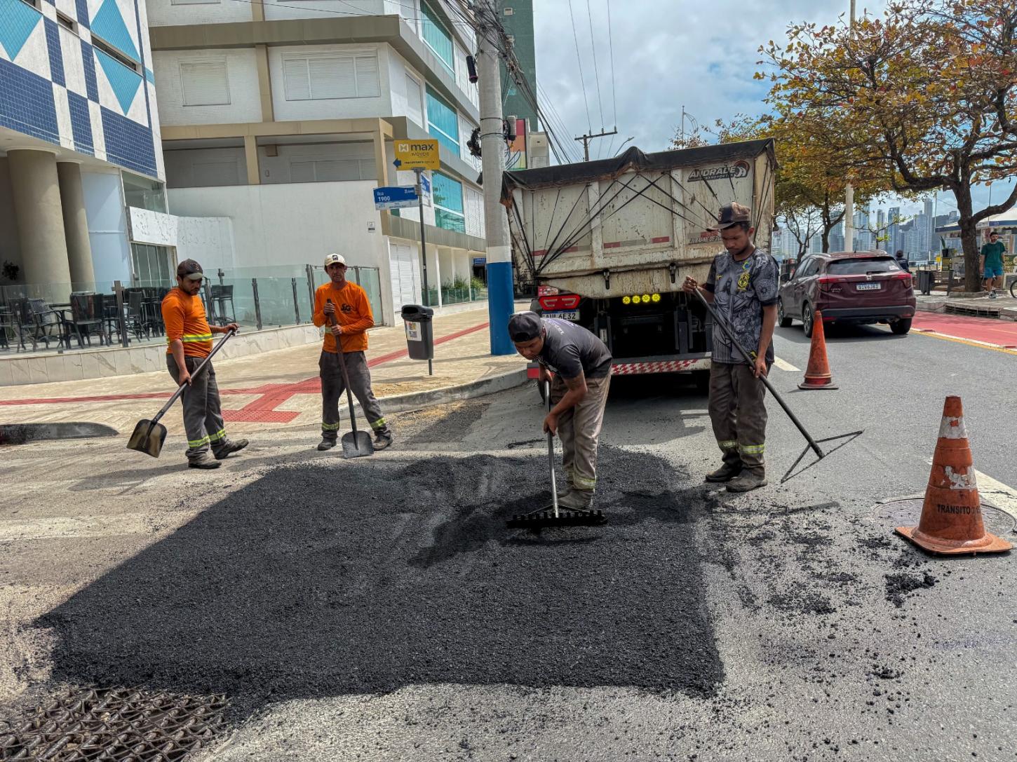 Operação tapa-buraco
