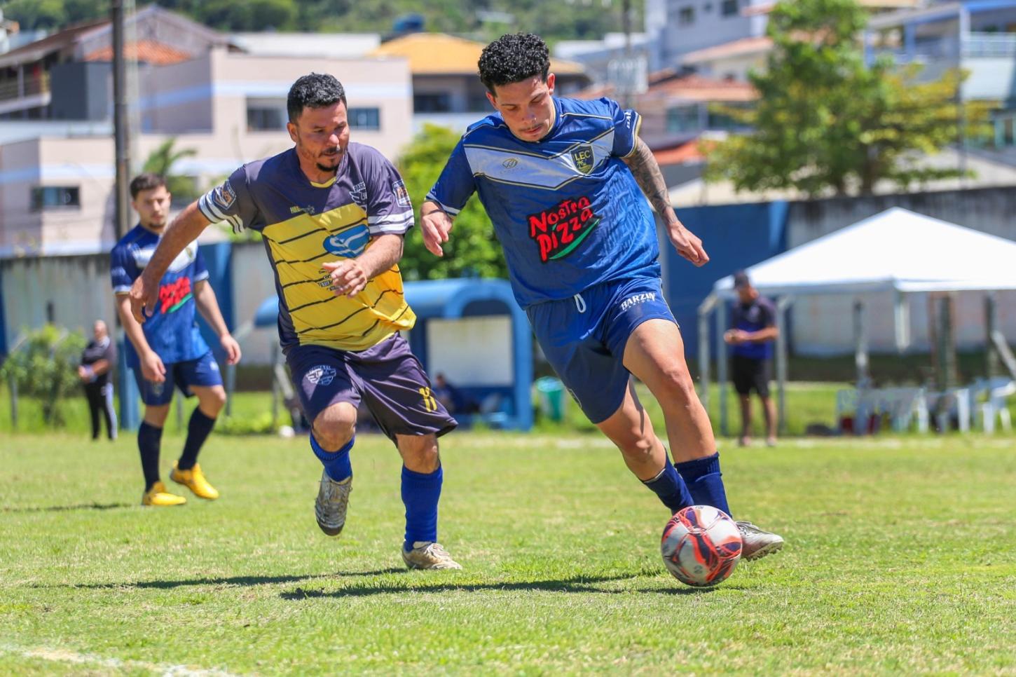 Campeonato Municipal Série A tem goleadas e define resultados de mais três partidas em Balneário Camboriú