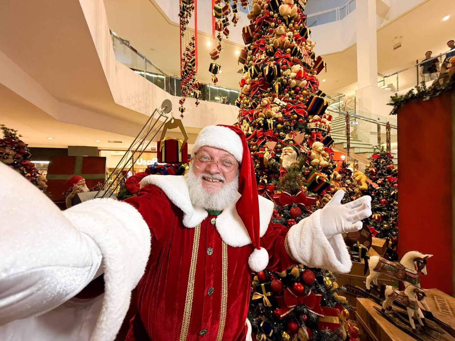 Espetáculo de Natal recepciona o Papai Noel no Itajaí Shopping nesta sexta, dia 30