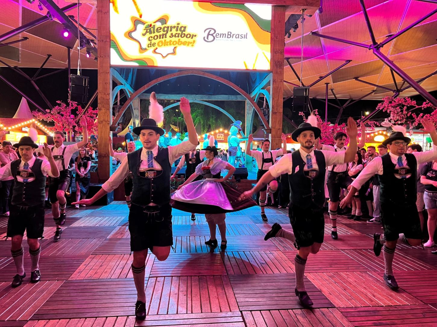 Festival Germânico reúne cultura alemã em programação especial neste feriadão no Porto Belo Outlet Premium