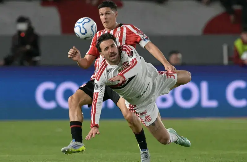 Libertadores: Flamengo empata com o Estudiantes na Argentina - Confira outras competições