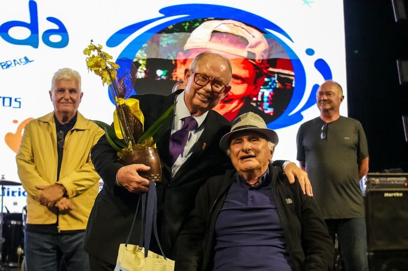 Marejada homenageia idealizador da festa em cerimônia marcada pela emoção