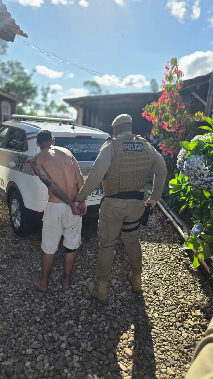 Polícia Militar prende autor de furtos após buscas ininterruptas em São João Batista