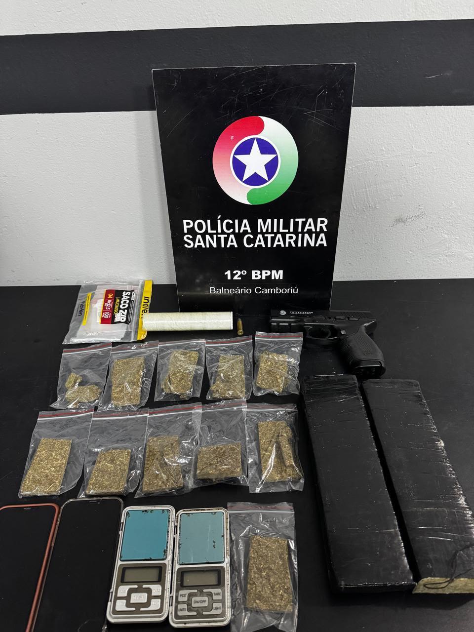 Polícia Militar prende homem por tráfico de drogas e apreende 1,8 KG de maconha em Balneário Camboriú