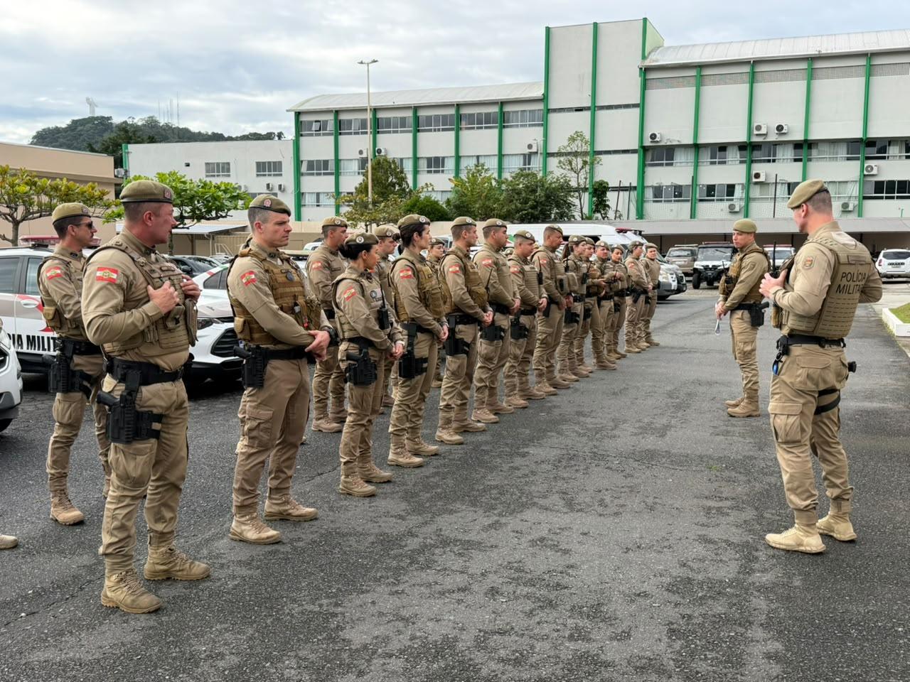 POLICIAMENTO ELEITORAL: GUARNIÇÕES DO 12º BPM ESTÃO POSICIONADAS NOS LOCAIS DE VOTAÇÃO PARA O SEGUNDO TURNO