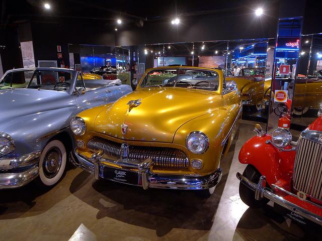 Rolls-Royce, Mercury e Pontiac completam 70 anos e podem ser vistos em museu no sul do Brasil