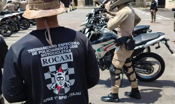 1º BPM de Itajaí sedia treinamento especializado em policiamento com motocicletas da PMSC