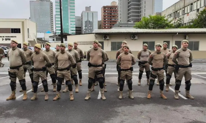 1º BPM de Itajaí sedia treinamento especializado em policiamento com motocicletas da PMSC