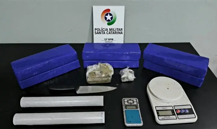 12º BPM prende três homens, apreende mais de 5 quilos de drogas e recupera caminhonete furtada