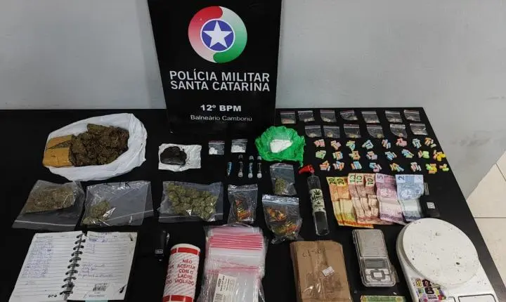 12º BPM prende três homens, apreende mais de 5 quilos de drogas e recupera caminhonete furtada