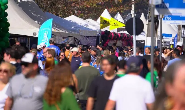 26ª Festa dos Amigos reúne mais de 50 mil pessoas em Balneário Camboriú