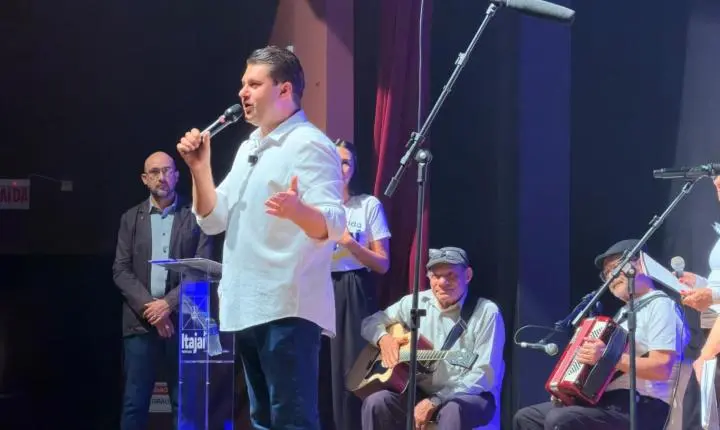 3ª Tarde de Talentos reúne 140 artistas e celebra a valorização da pessoa idosa em Itajaí