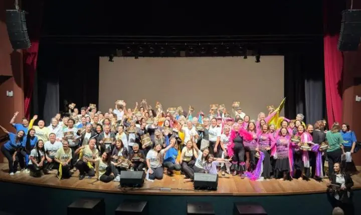 3ª Tarde de Talentos reúne 140 artistas e  celebra a valorização da pessoa idosa em Itajaí