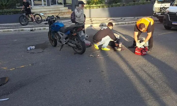Agentes de Trânsito atendem acidente entre duas motocicletas com dois feridos - Confira as alterações de trânsito besta sexta-feira
